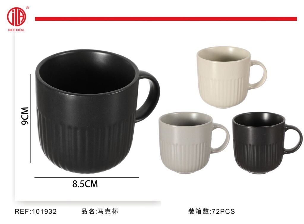 Taza de cerámica acanalada en colores surtidos