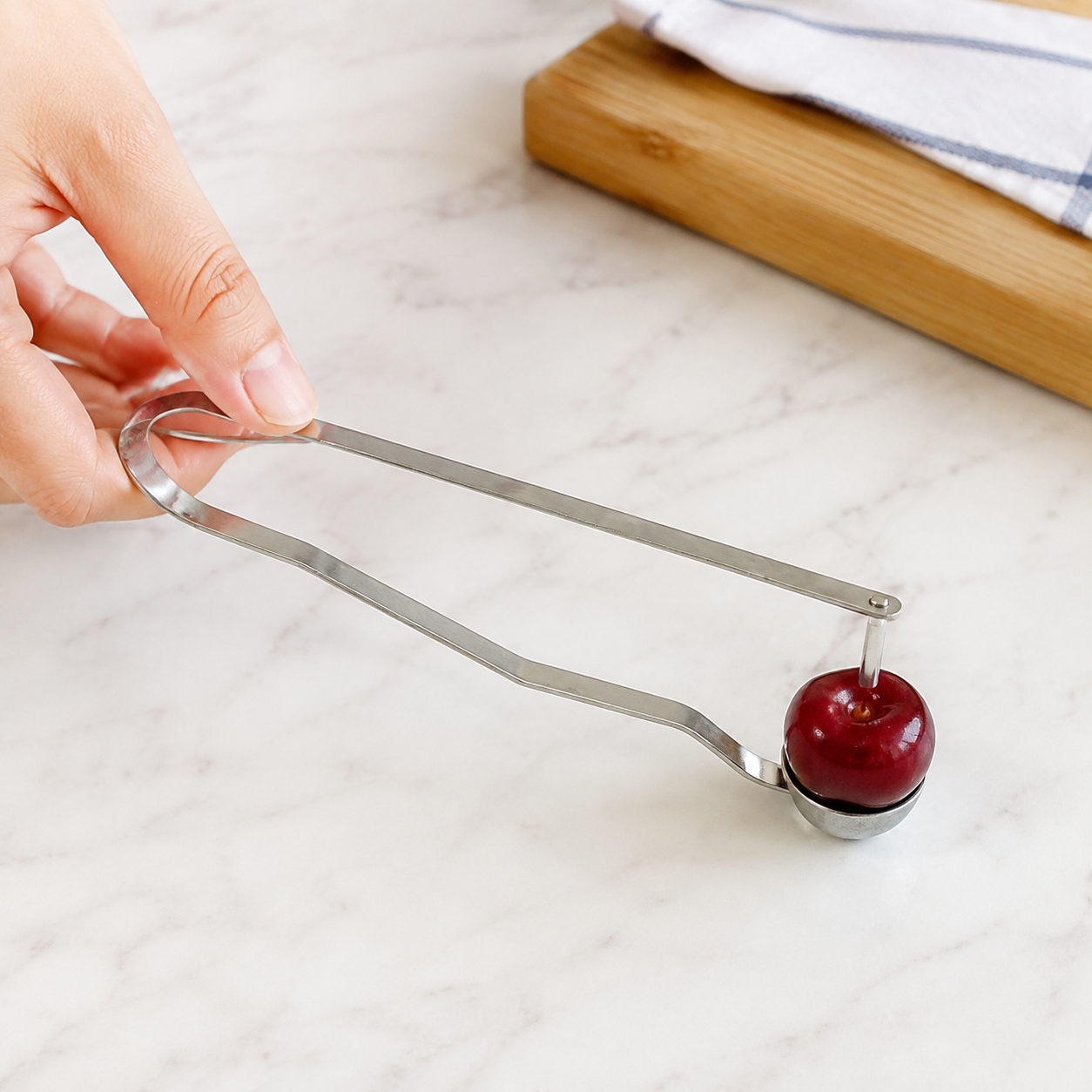 Deshuesador de cerezas de acero inoxidable, removedor manual de semillas para frutas - Imagen 5