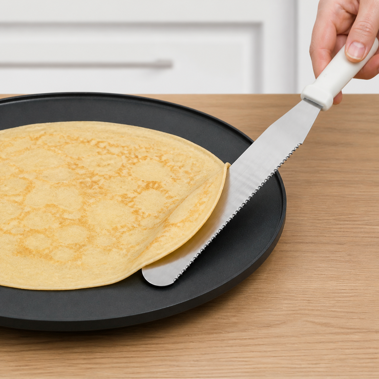 Espátula dentada para crepes, hoja metálica y mango blanco, 38 cm - Imagen 6