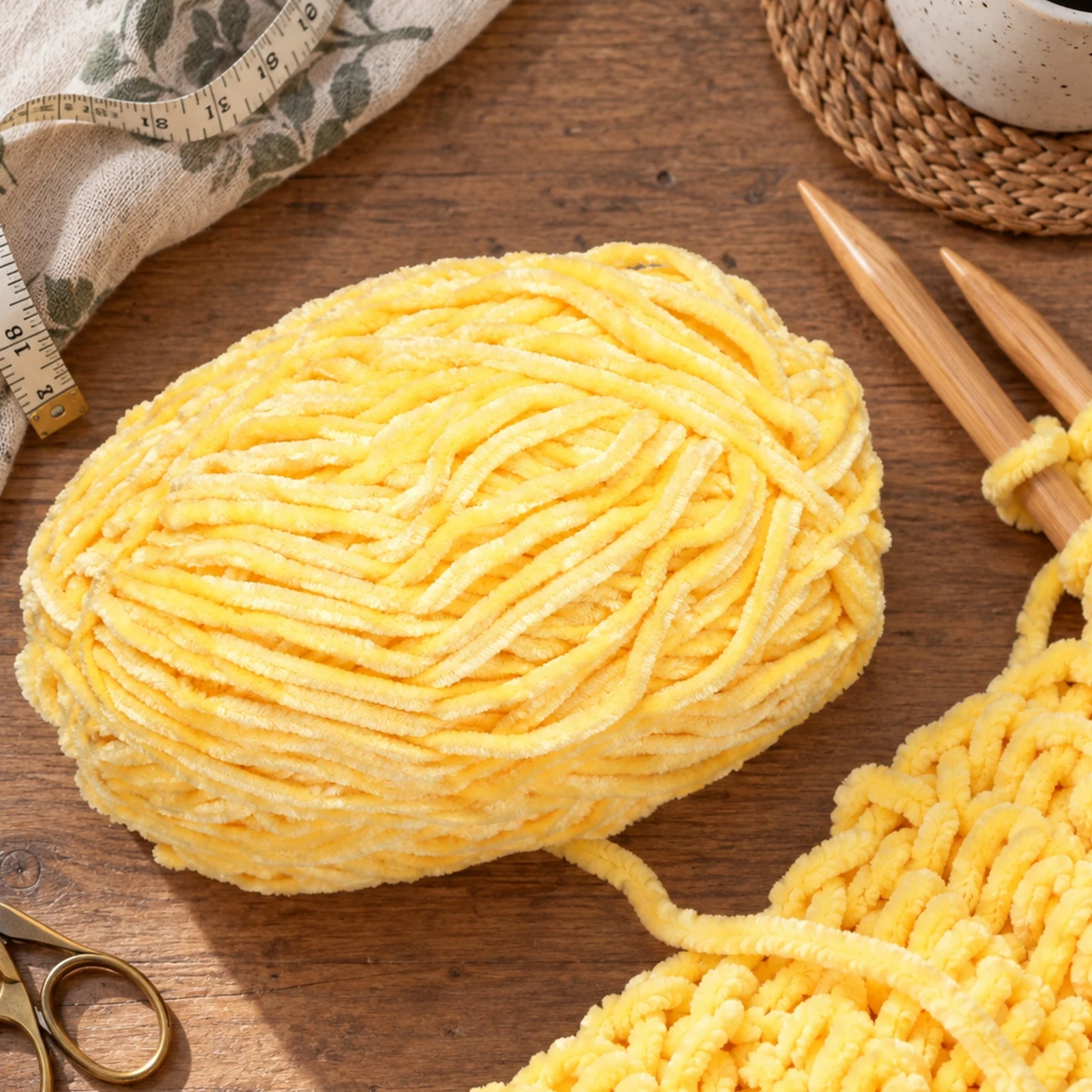 Hilo chenille grueso para tejer, 100 g, amarillo huevo 79 - Imagen 3