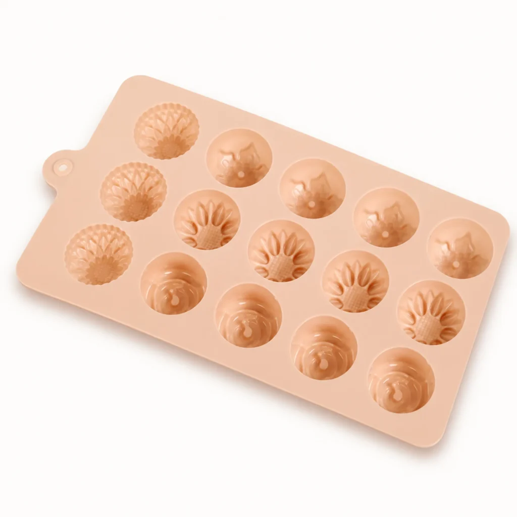 Molde de silicona con 15 cavidades florales SKU 62226